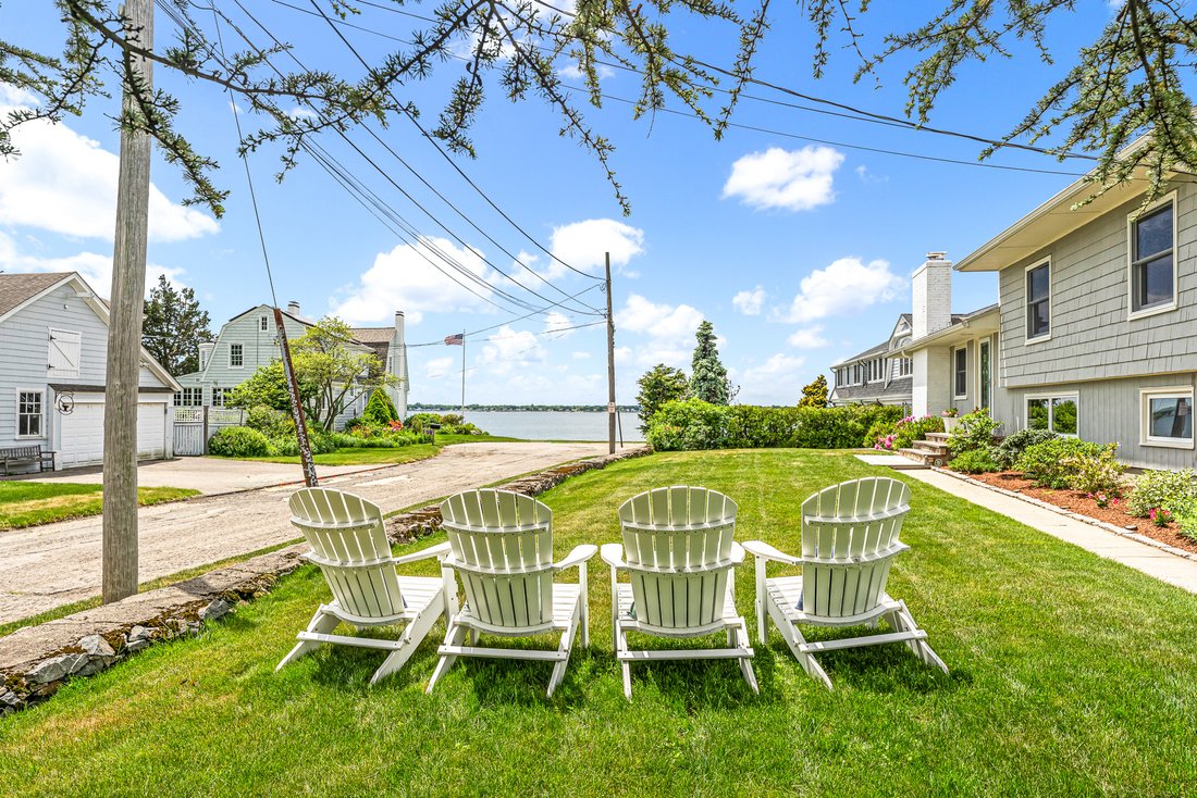 House in Barrington, Rhode Island, United States 2 - 18364473