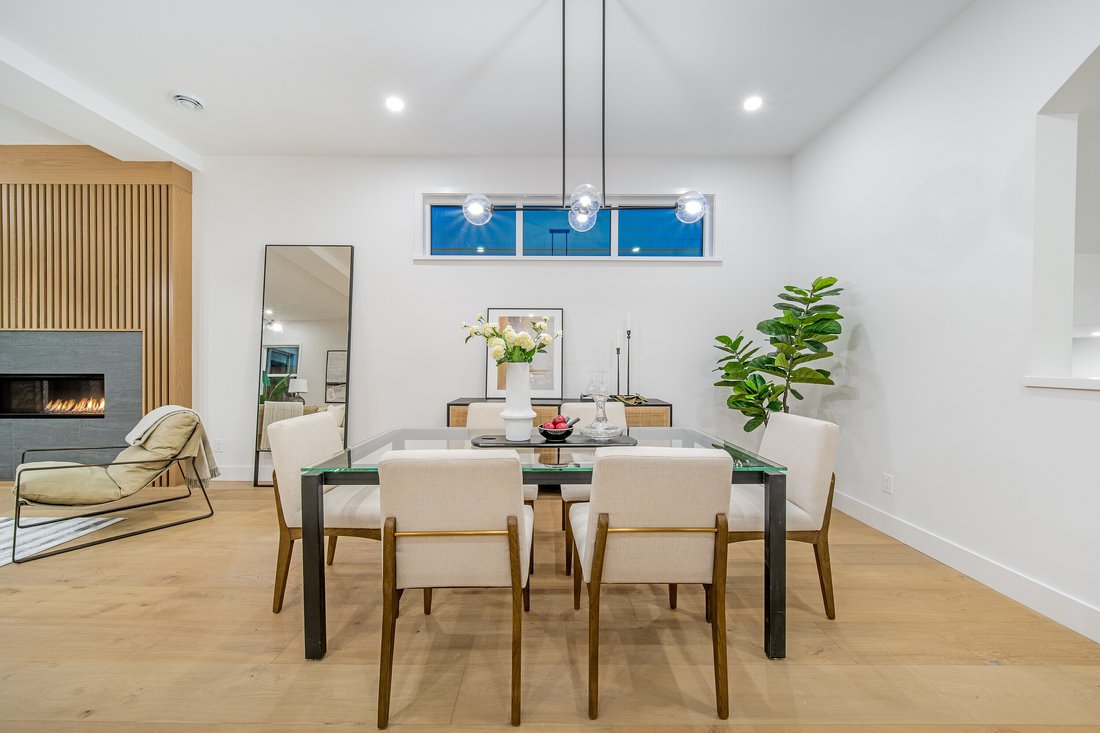 House in West Vancouver, British Columbia, Canada 3 - 18366943