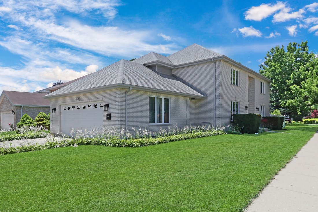 House in Morton Grove, Illinois, United States 1 - 18365569