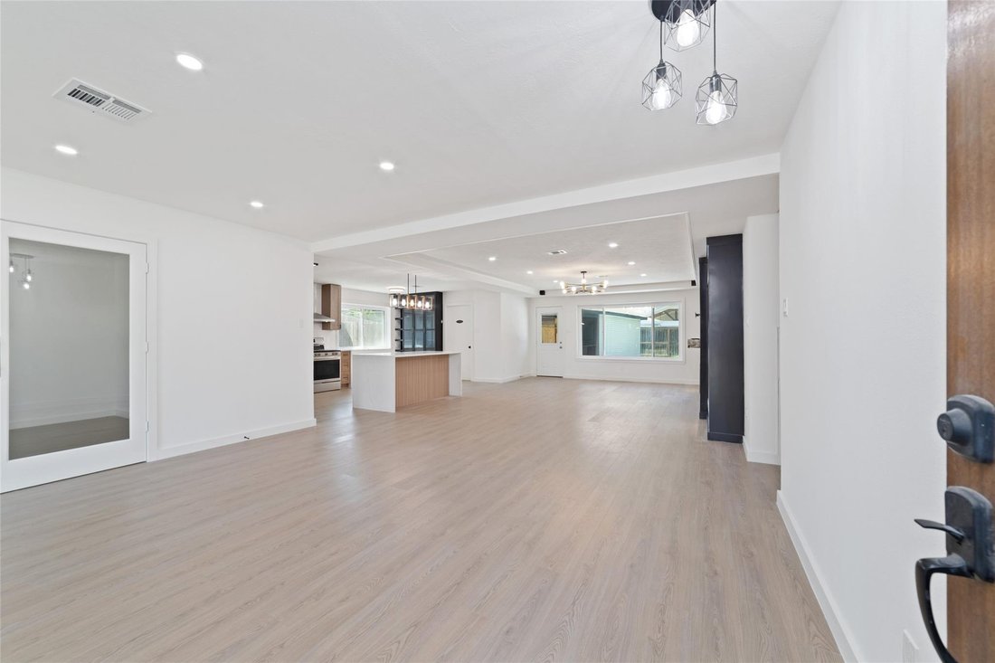 House in Houston, Texas, United States 3 - 18366629