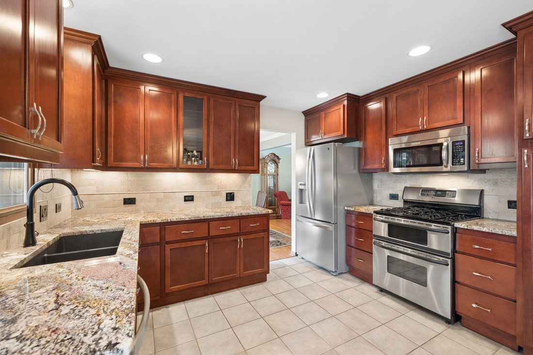 House in Homer Glen, Illinois, United States 2 - 18365618