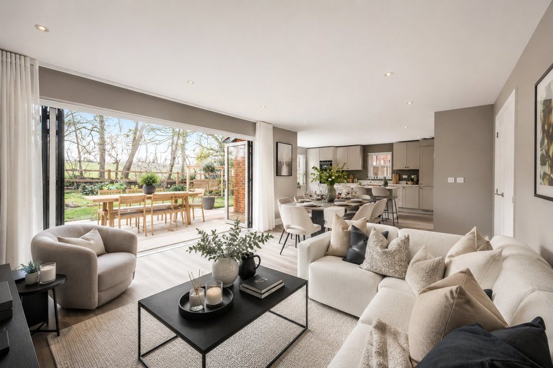 House in Chiddingfold, England 3 - 16940087