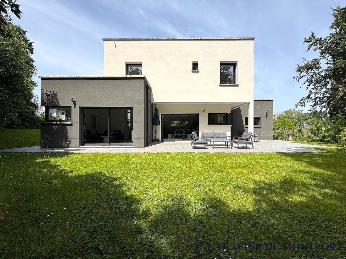 Casa en Montfort-l'Amaury, Isla de Francia, Francia 1 - 18363437