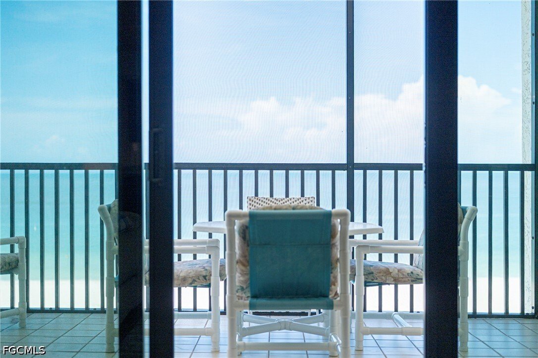 Condo in Fort Myers Beach, Florida, United States 5 - 18361488
