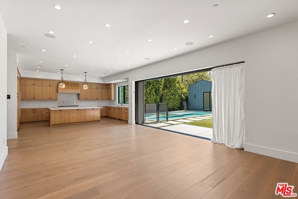 House in Los Angeles, California, United States 3 - 18364913