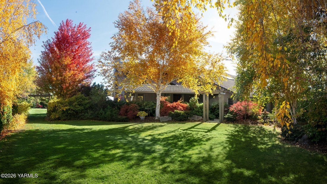 House in Yakima, Washington, United States 4 - 18366450