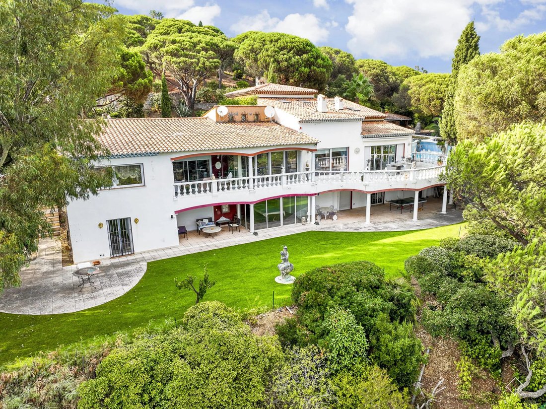 Villa in Ville-Les Saquedes-Le Bouillonnet, Sainte-Maxime, France 3 - 18363928