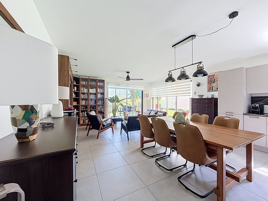 Apartment in Bord du Lac, Evian-les-Bains, France 2 - 18363758