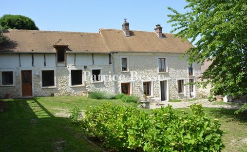 Farm Ranch in Dardez, Normandy, France 1