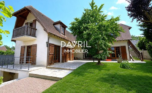 House in Basses Roches, Conflans-Sainte-Honorine, France 1
