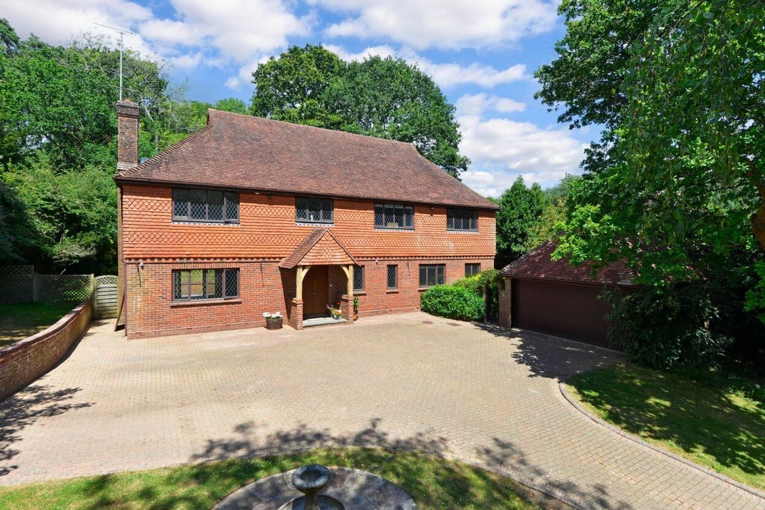 House in Rudgwick, England 1 - 18365009