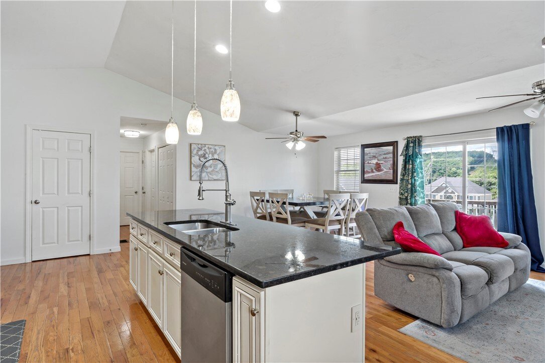 House in Woonsocket, Rhode Island, United States 4 - 18365010