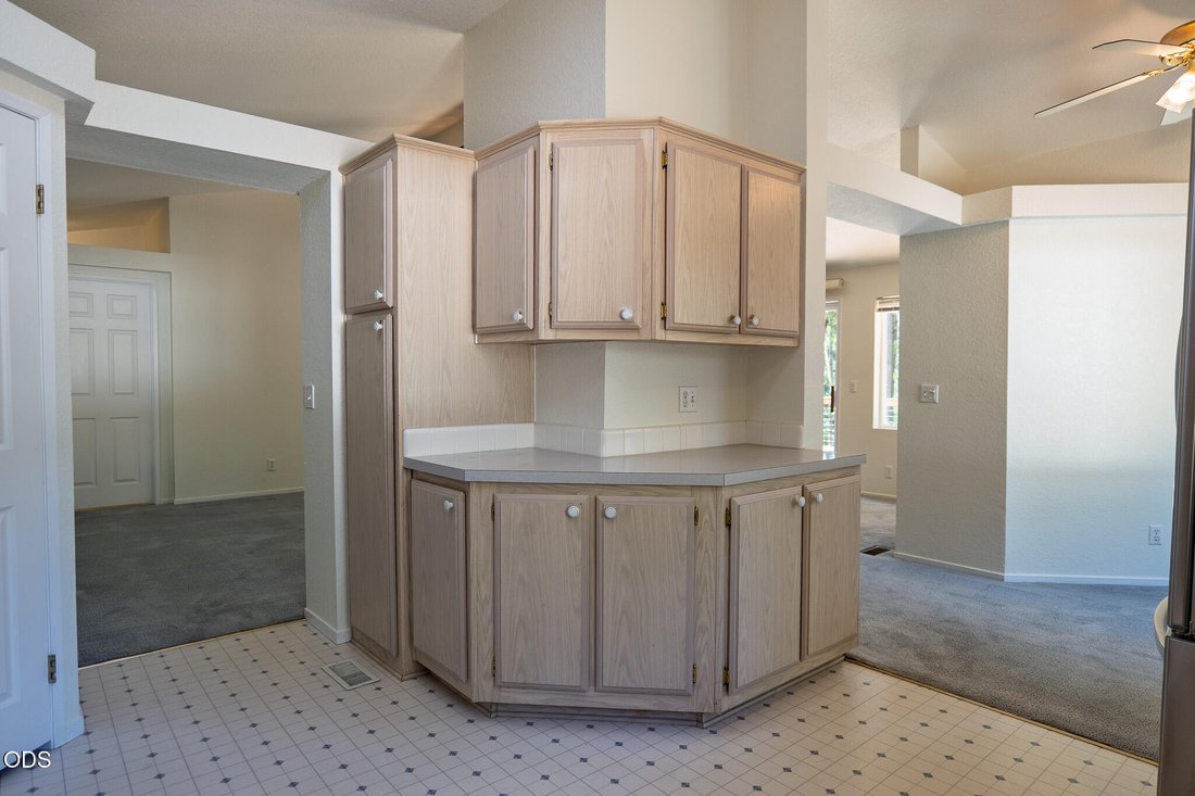 Land in Grants Pass, Oregon, United States 4 - 18365129