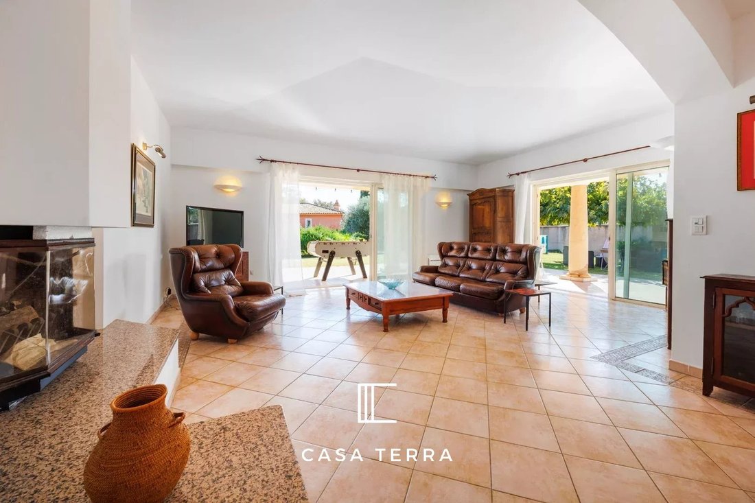 Villa in Porto-Vecchio, Corsica, France 3 - 18363819