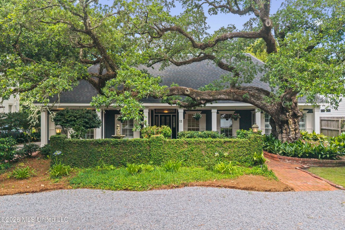 House in Pass Christian, Mississippi, United States 3 - 18361795