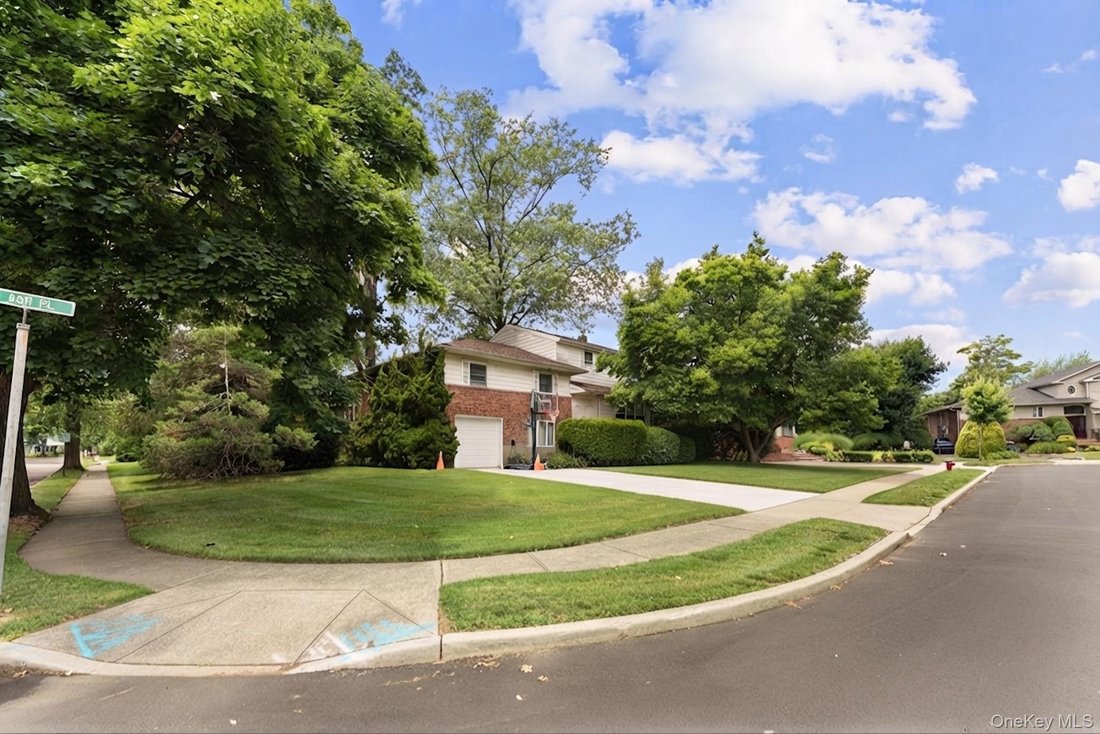 House in New Hyde Park, New York, United States 2 - 18362107