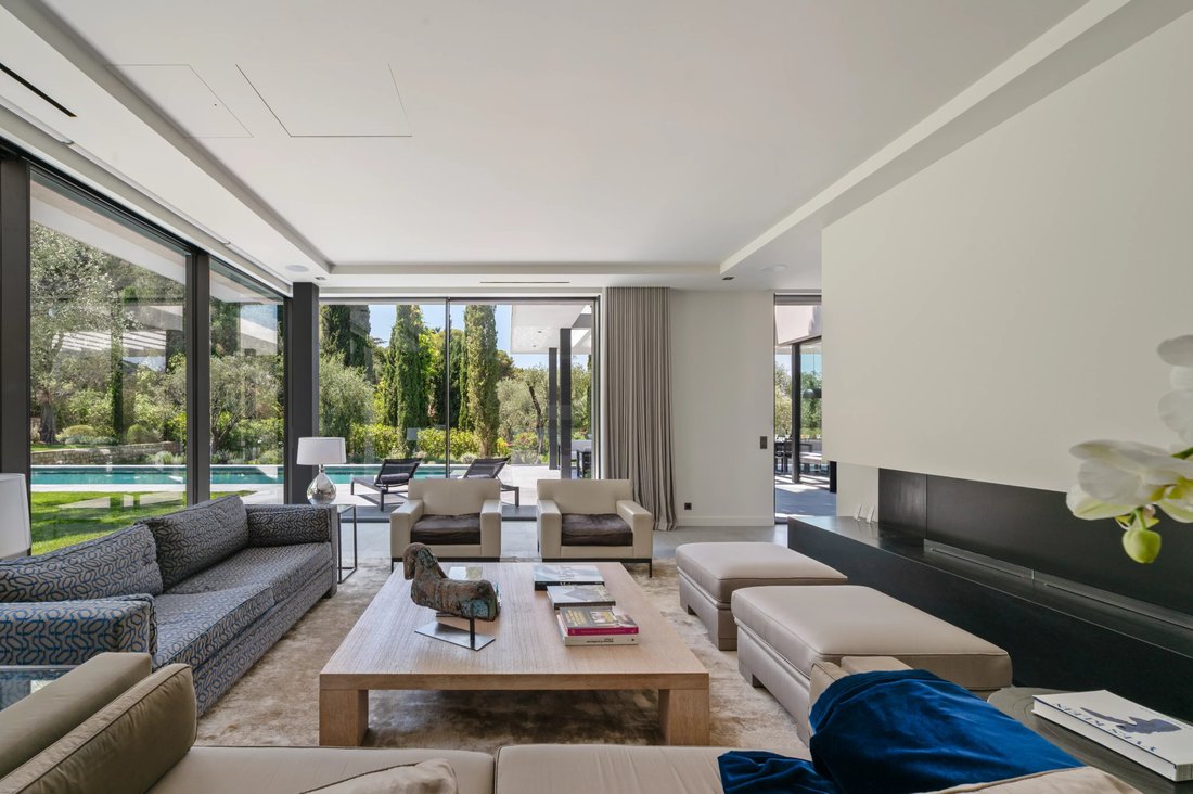 Villa in Saint-Jean-Cap-Ferrat, Provence-Alpes-Côte d'Azur, France 3 - 17670186