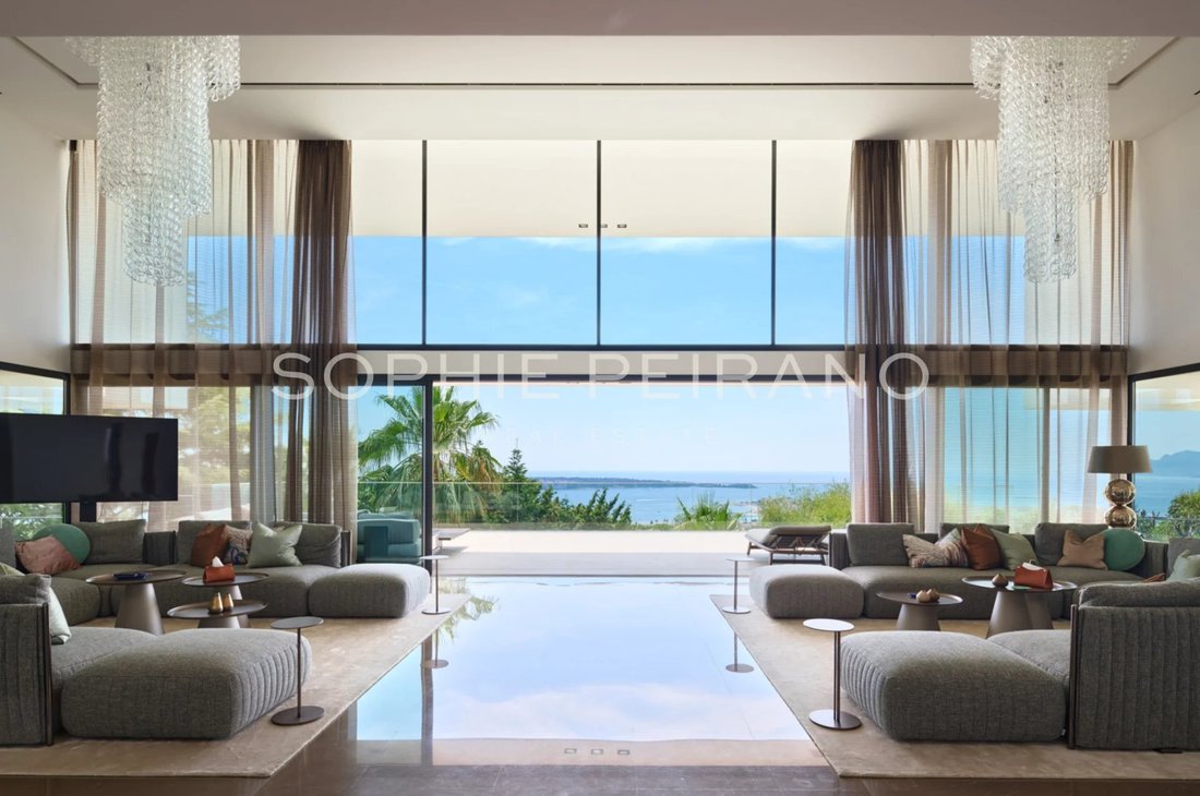 Villa in Cannes, Provence-Alpes-Côte d'Azur, France 2 - 18363939