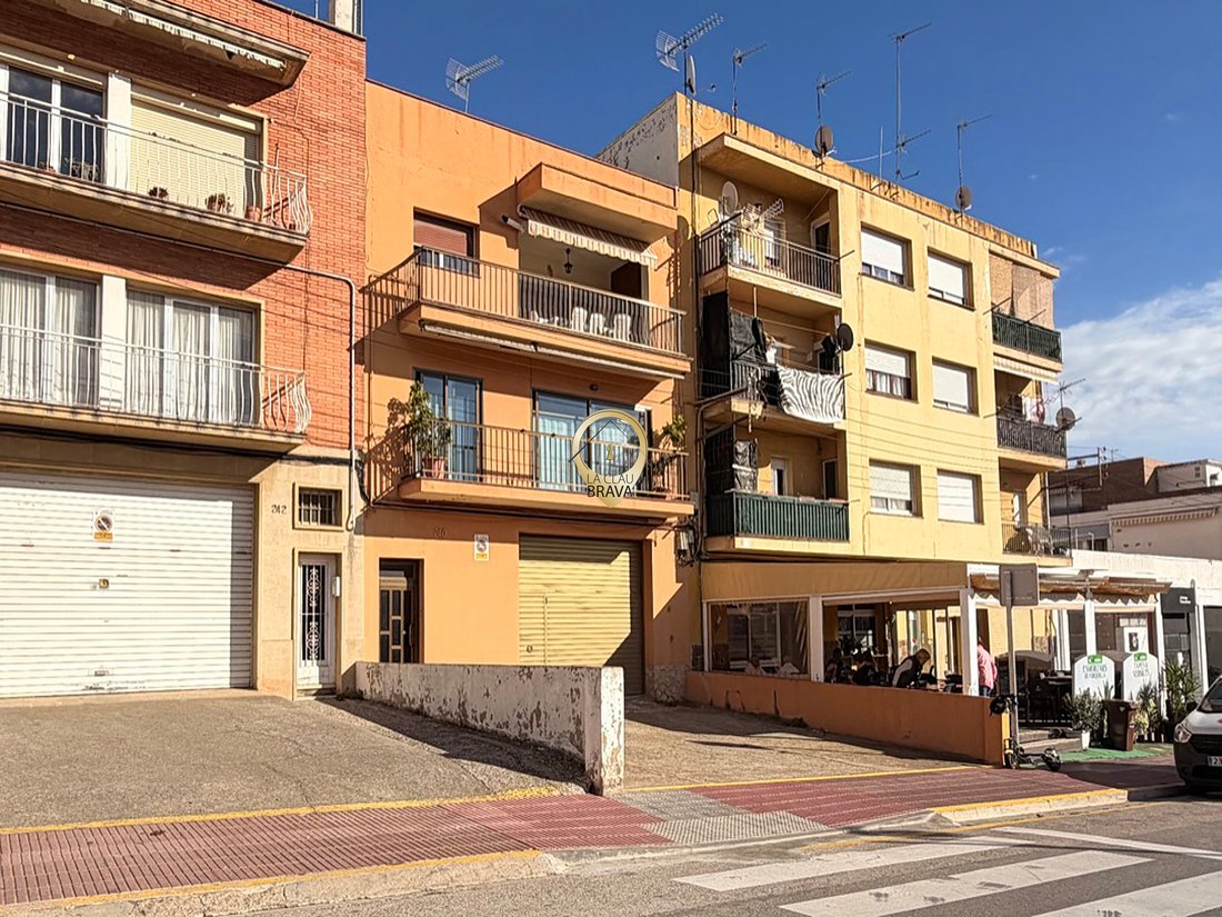 House in Quart, Catalonia, Spain 1 - 18363329