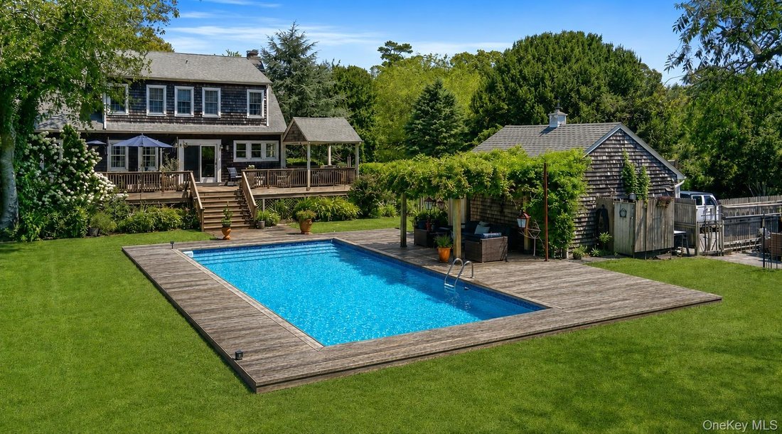 House in Yaphank, New York, United States 3 - 17774419
