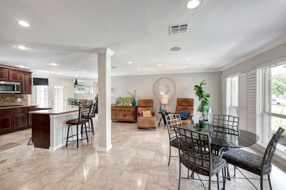 House in Houston, Texas, United States 3 - 18366627