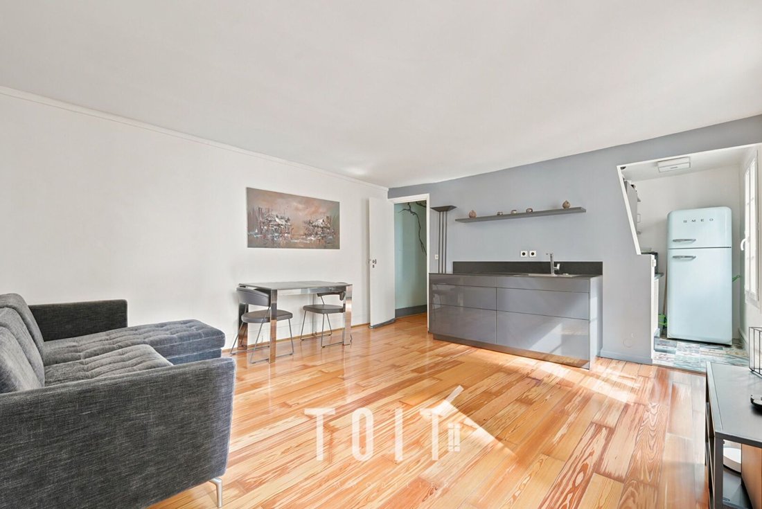 Apartment in Odéon, Paris 6e Arrondissement, Paris 1 - 18363560