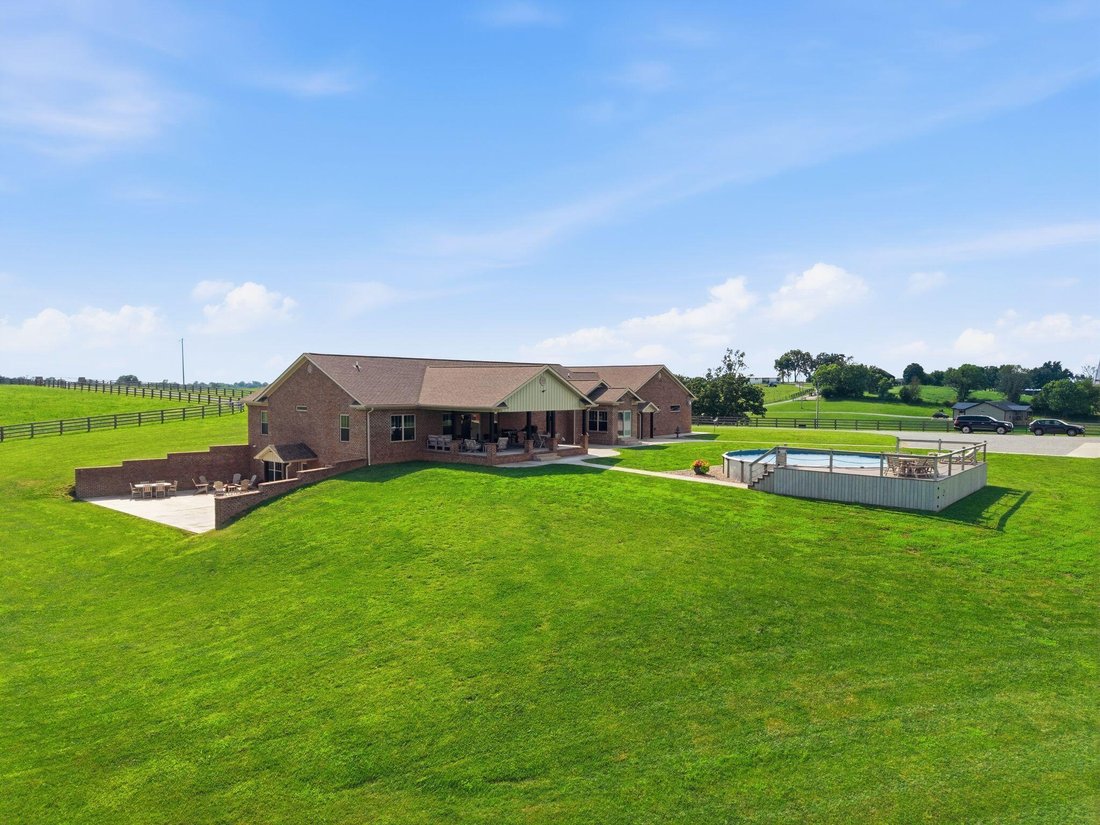 House in Mount Sterling, Kentucky, United States 5 - 18362459