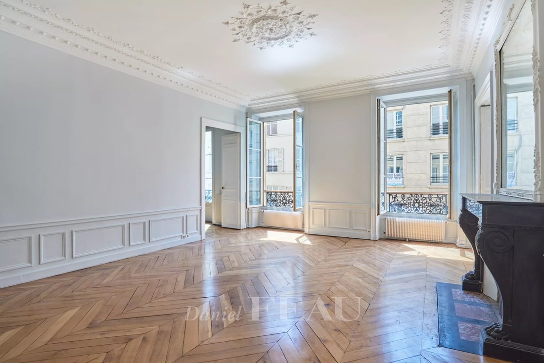 Apartment in Clichy-Trinité, Paris 9e Arrondissement, Paris 2 - 18364061