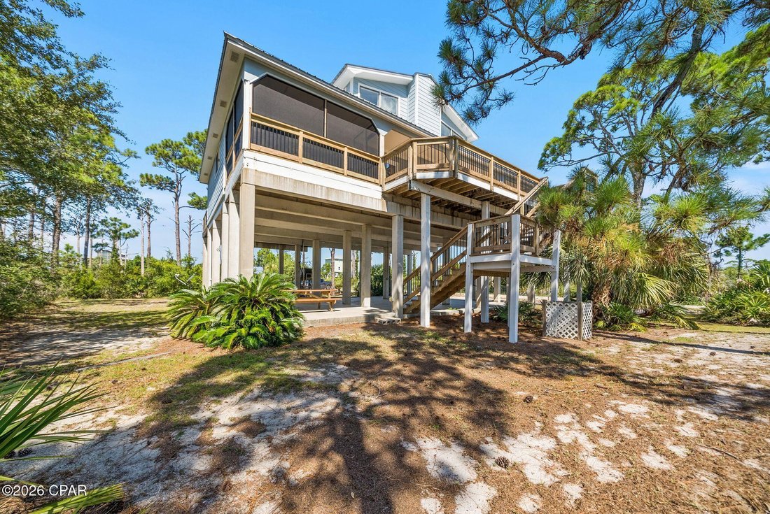 Port St. Joe, Florida, United States 1 - 18367343