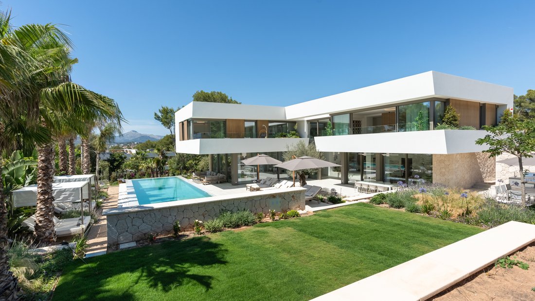 Villa in Rotes Velles, Calvia, Balearic Islands 1 - 14372328