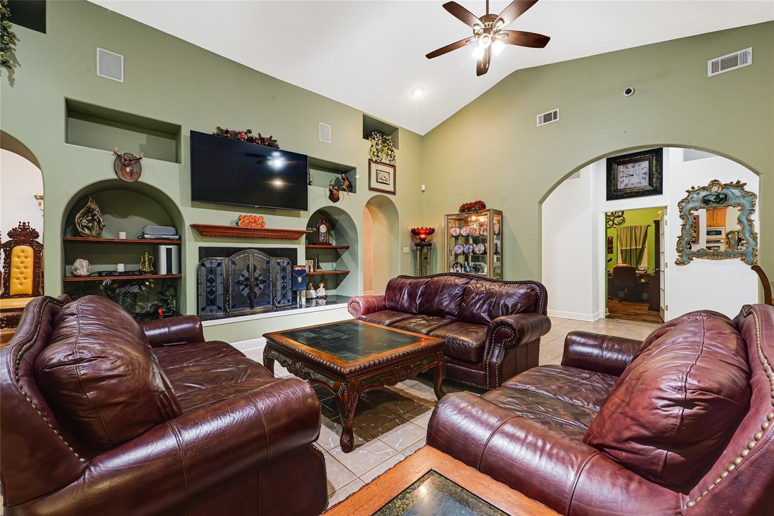 House in New Caney, Texas, United States 2 - 18362502