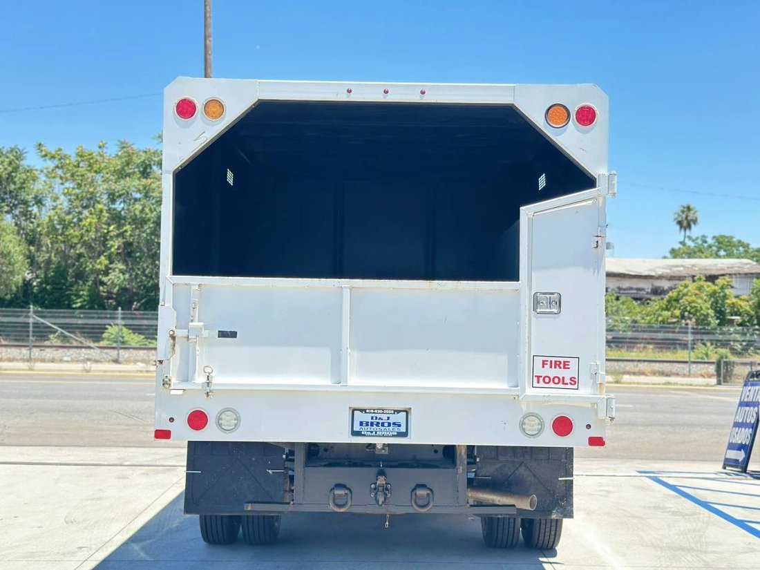 Pickup in Pacoima, CA, United States 2 - 18266847