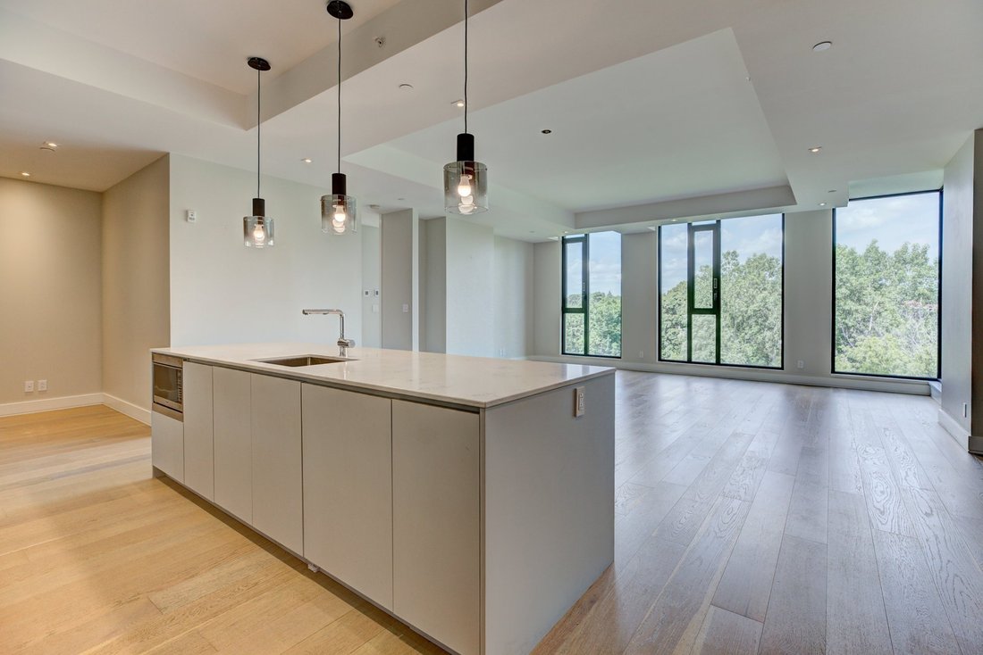 Apartment in Laval, Quebec, Canada 4 - 18362213