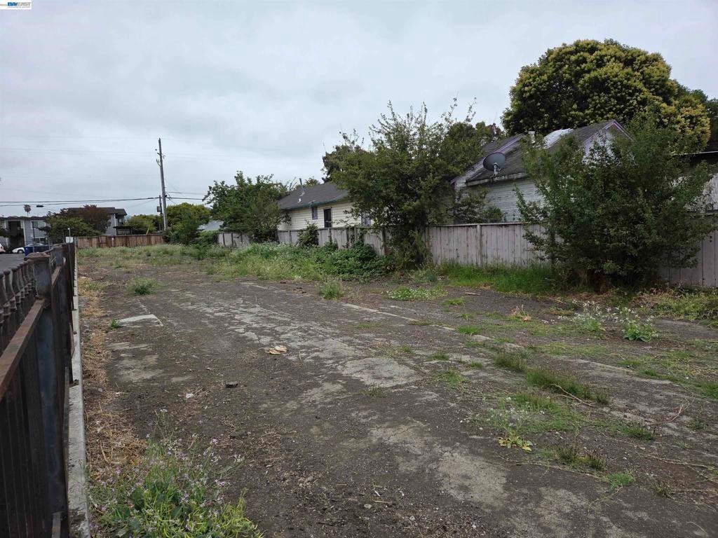 Land in Hayward, California, United States 5 - 18366836