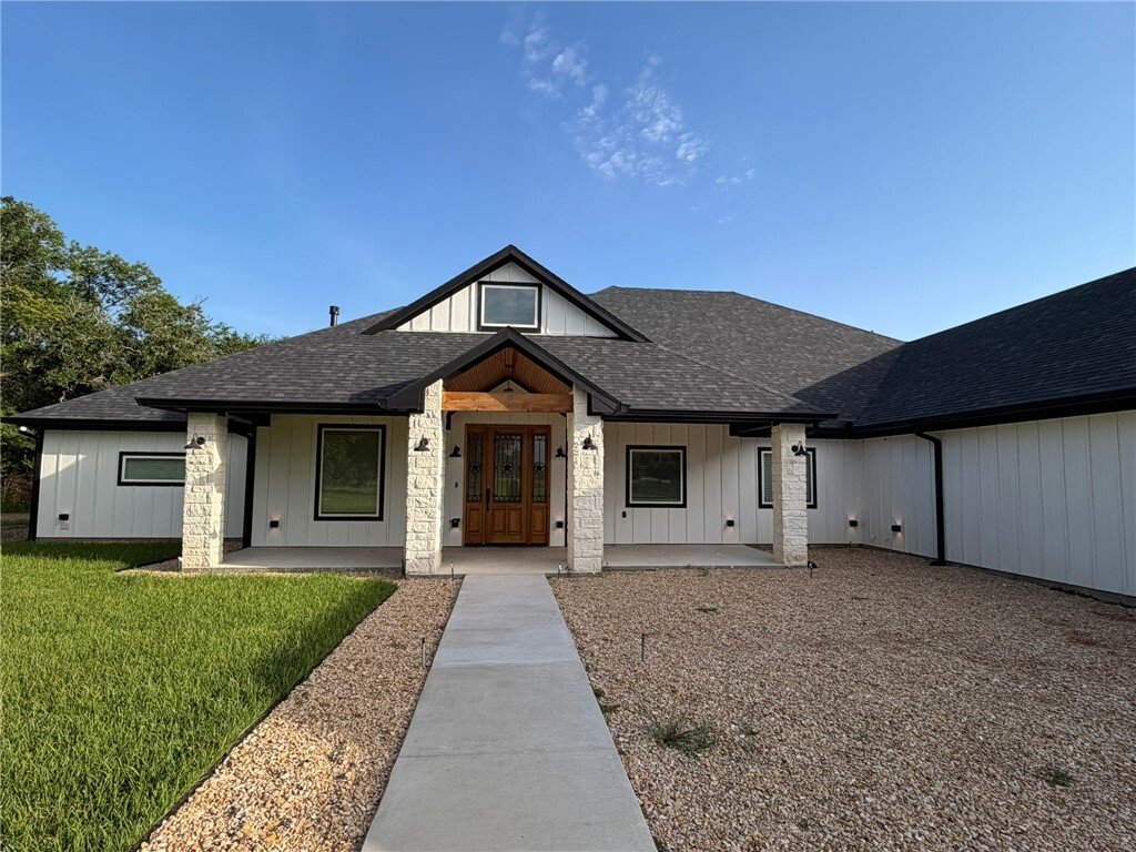 North Zulch, Texas, United States 1 - 18364431