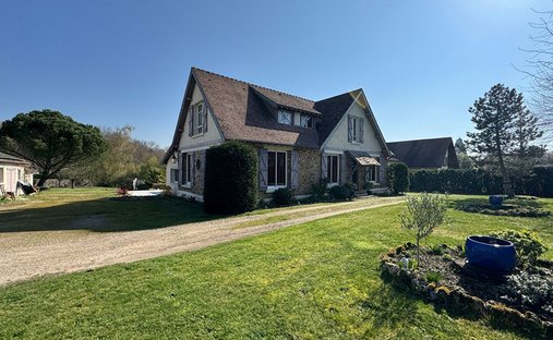 House in Saint-Remy-l'Honore, Ile-de-France, France 1
