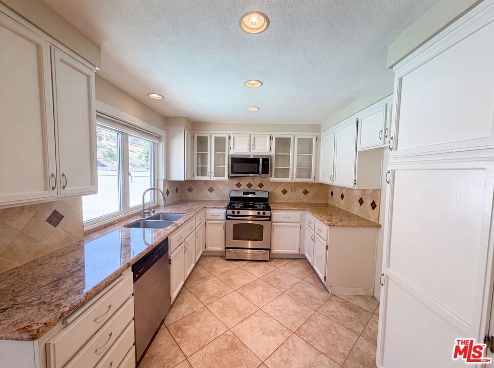 House in Mission Viejo, California, United States 2 - 18364922