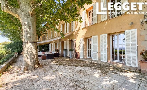 Apartment in Comtale-Cente-Cours Mirabeau, Aix-en-Provence, France 1