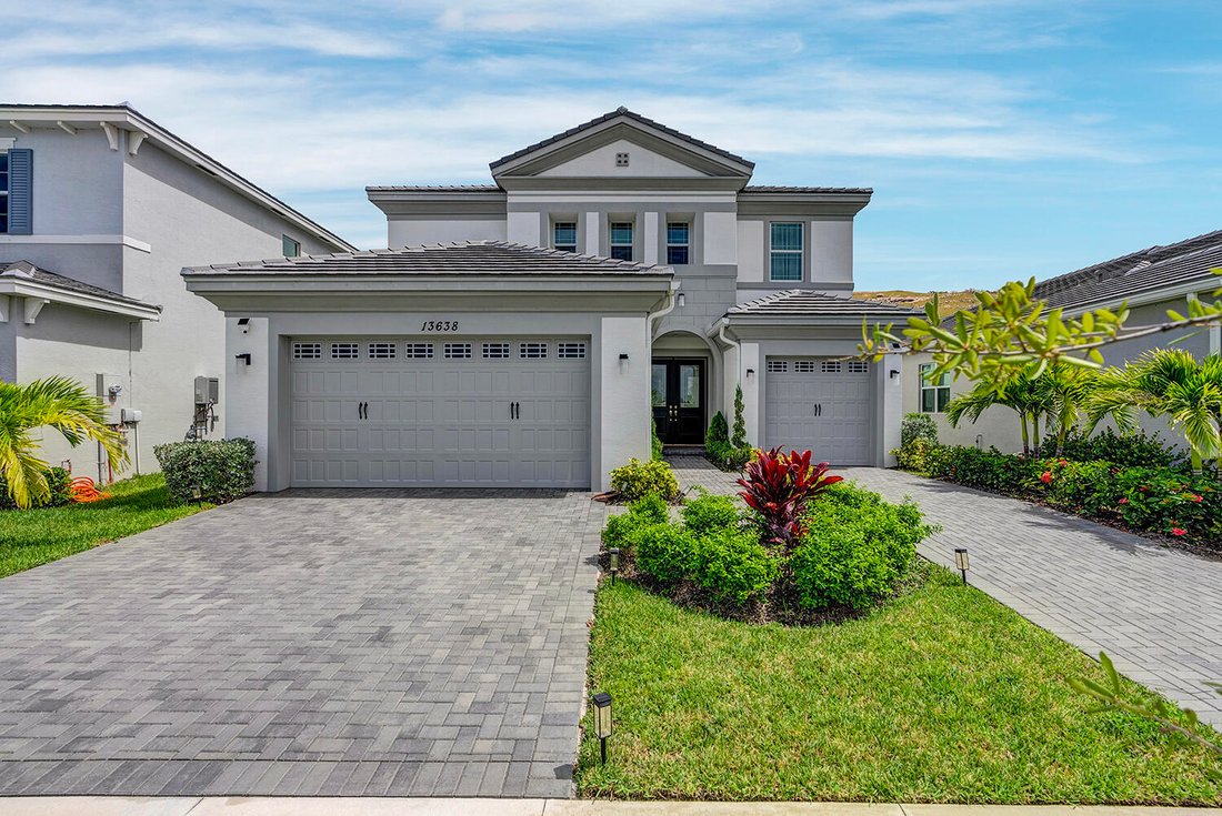 West Palm Beach, Florida, United States 2 - 18369540