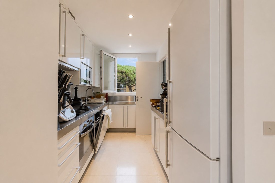 Apartment in Zone Ouest Urbaine, Saint-Tropez, France 5 - 18363970