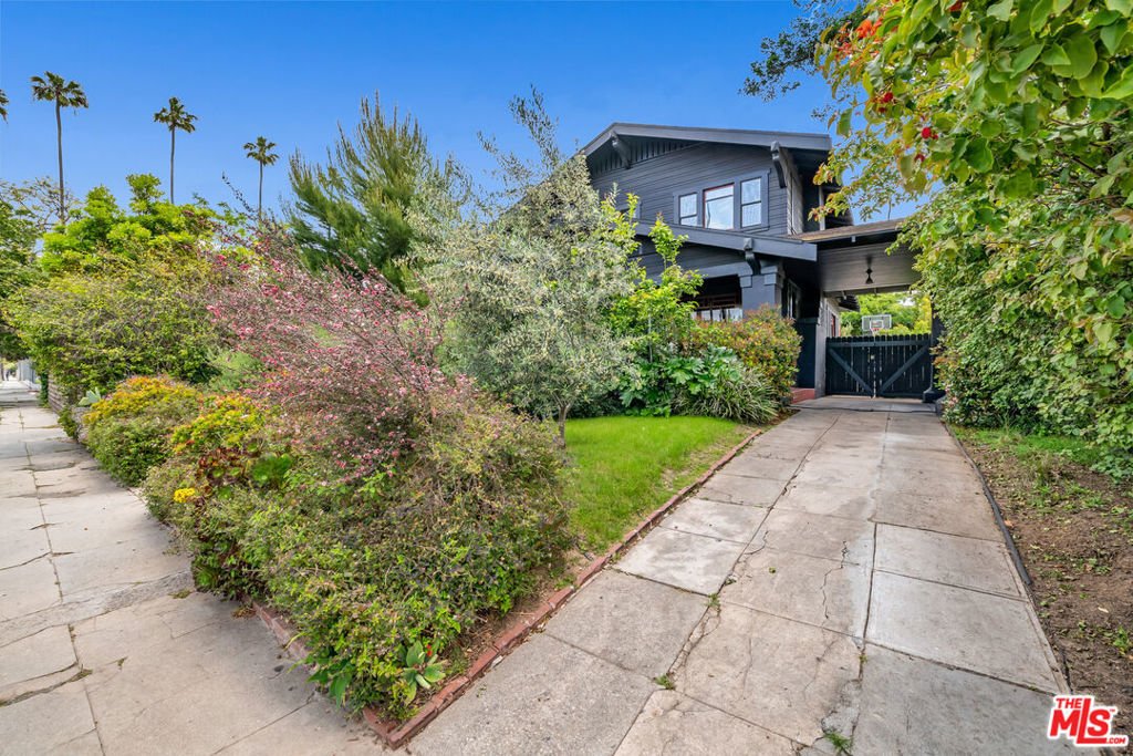 House in Los Angeles, California, United States 5 - 18362025