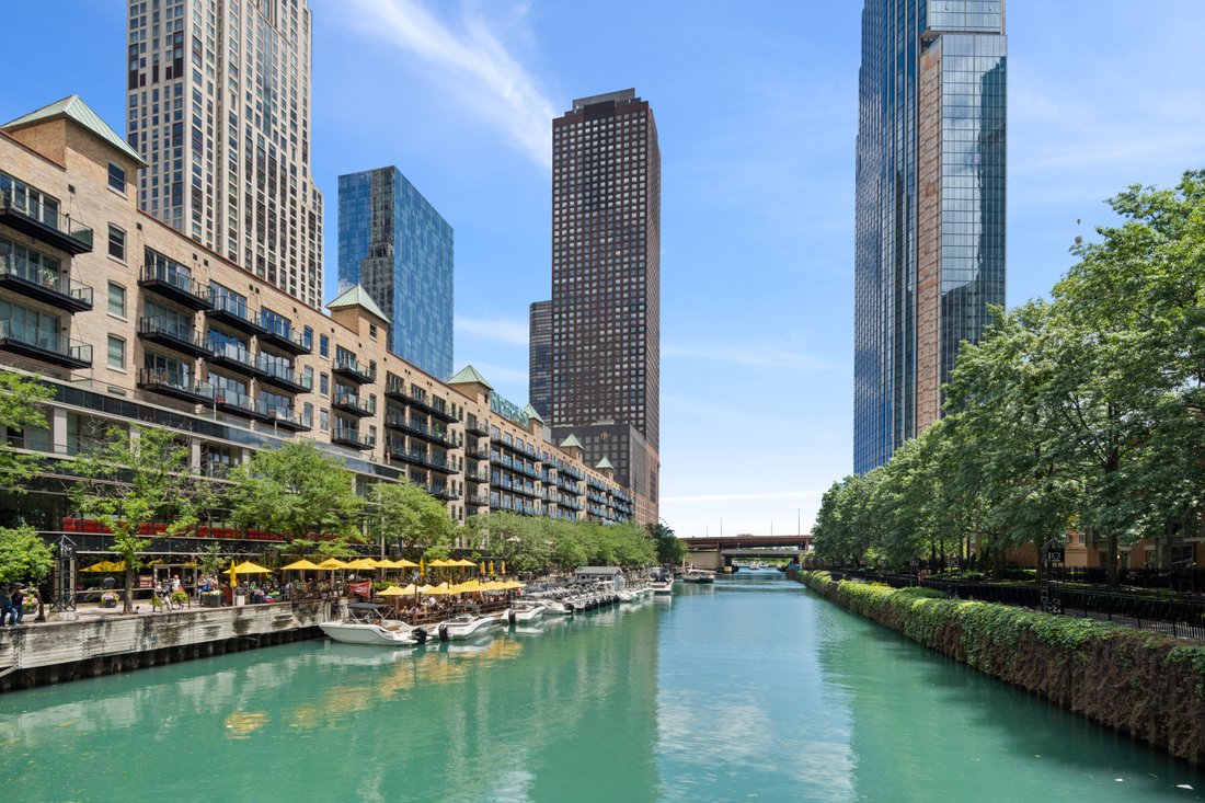House in Chicago, Illinois, United States 3 - 18364628