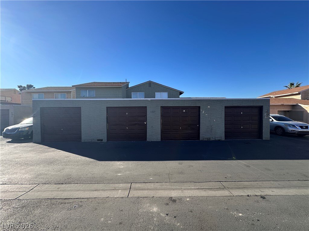 Las Vegas, Nevada, United States 2 - 18365085