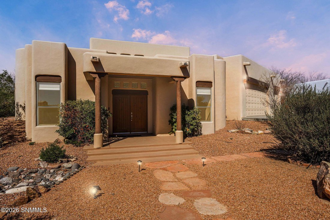 House in Las Cruces, New Mexico, United States 1 - 18364361