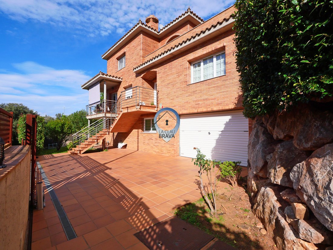 House in Girona, Catalonia, Spain 2 - 18363004