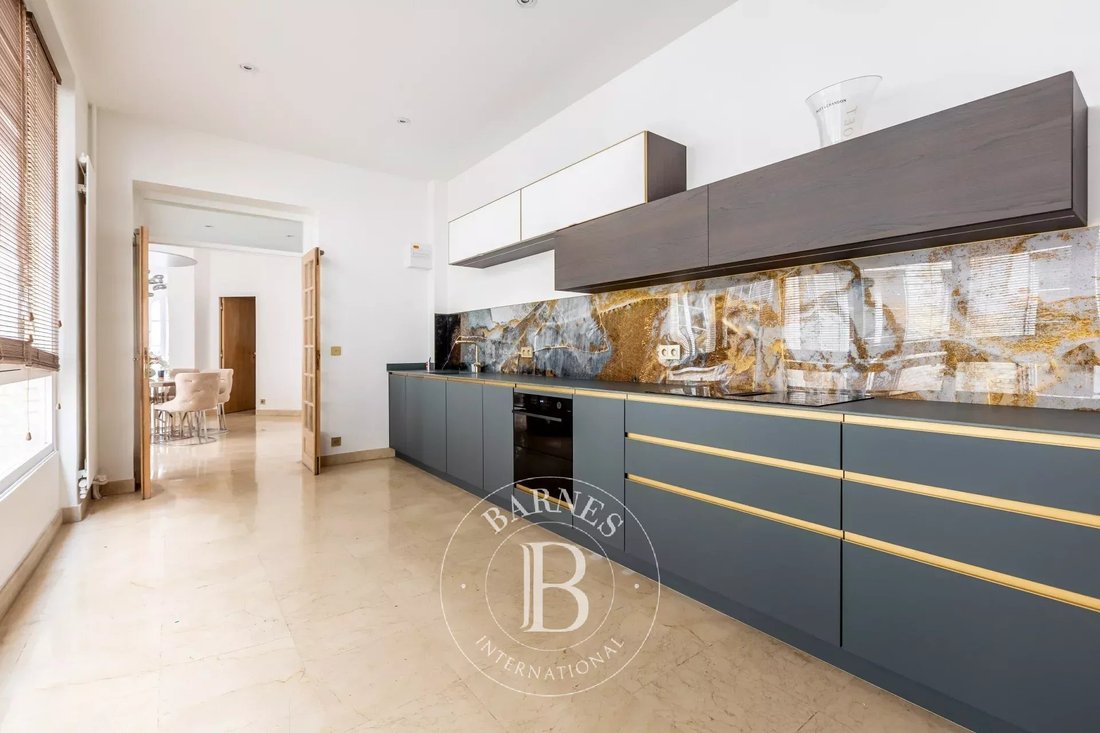 Apartment in Muette Nord, Paris 16e Arrondissement, Paris 5 - 18364076