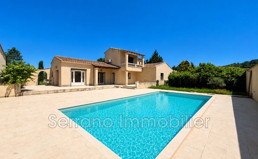 Villa in Châteaurenard, Provence-Alpes-Côte d'Azur, France 1
