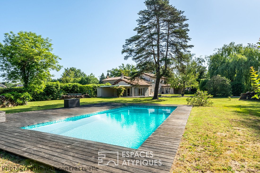 Villa in Messimy-sur-Saone, Auvergne-Rhône-Alpes, France 1 - 18367692