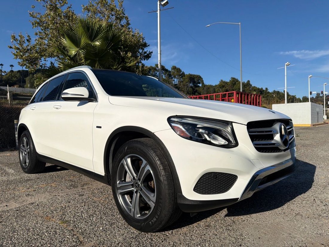 Suv in Los Angeles, CA, United States 3 - 18368858