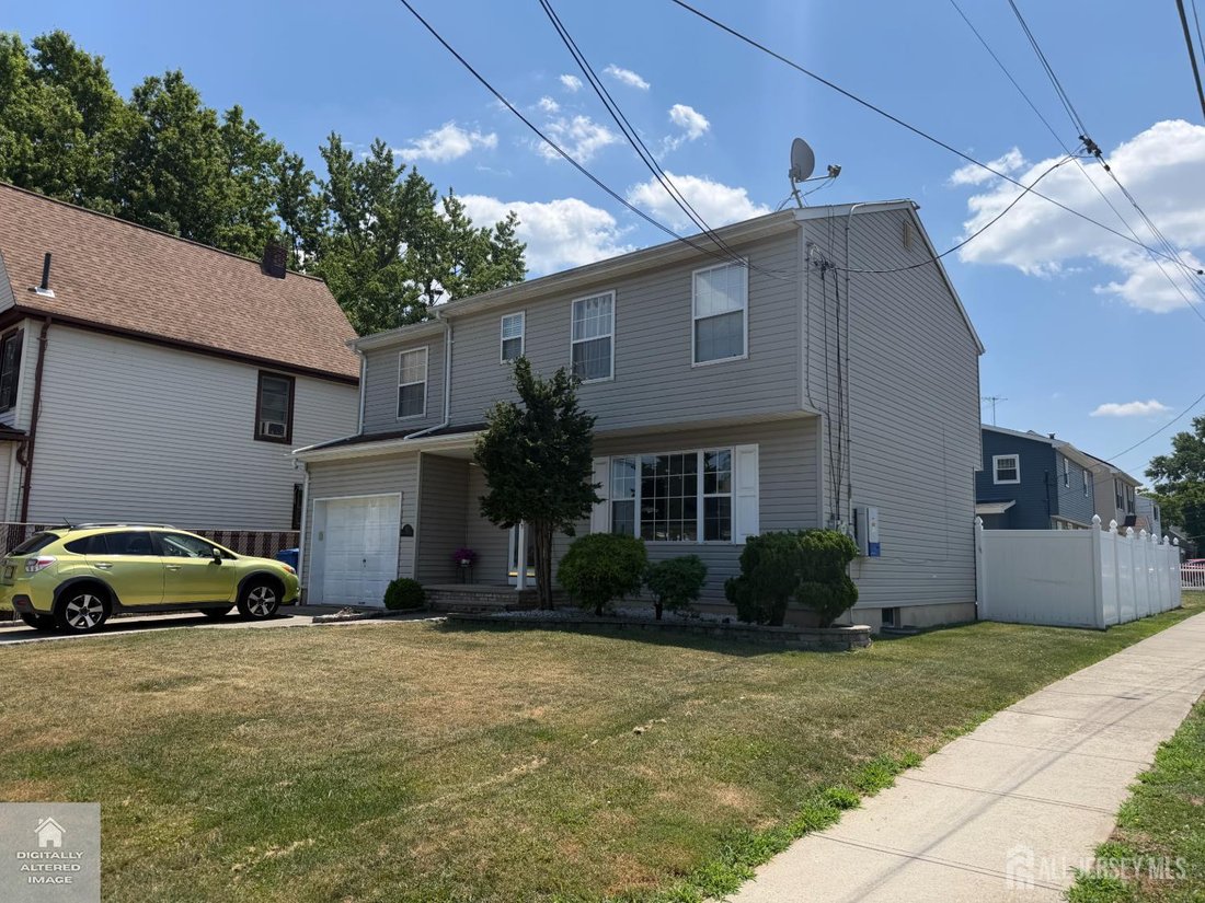 House in Woodbridge Township, New Jersey, United States 3 - 18366477
